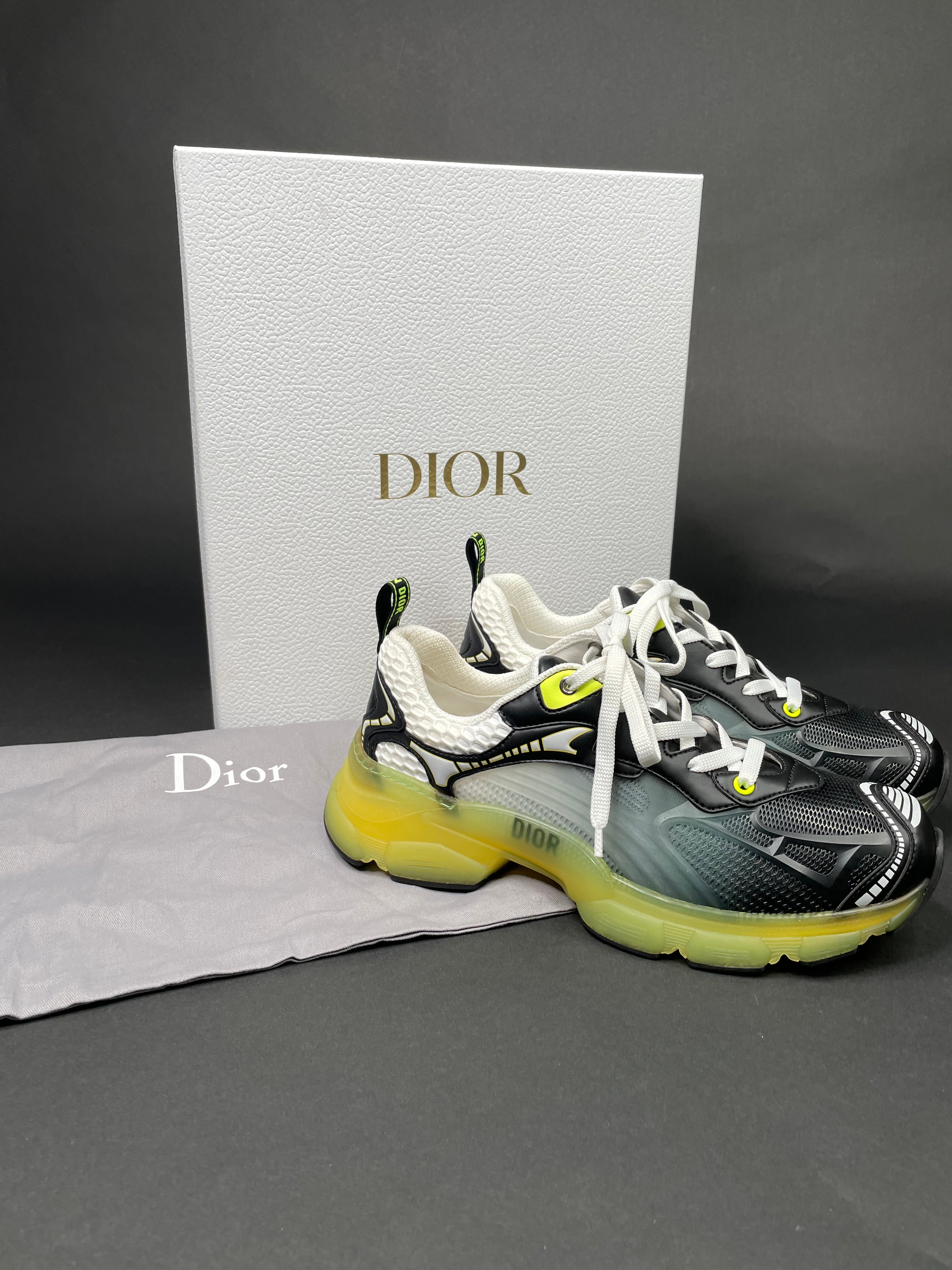 Giày Nữ Dior Vibe Sneaker White KCK337LRUS46W  LUXITY